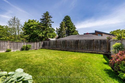 Photo 34 at 25 Leafield Drive, L'Amoreaux, Toronto
