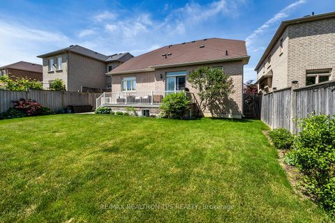 Photo 35 at 25 Leafield Drive, L'Amoreaux, Toronto