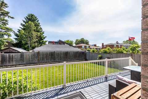 Photo 36 at 25 Leafield Drive, L'Amoreaux, Toronto