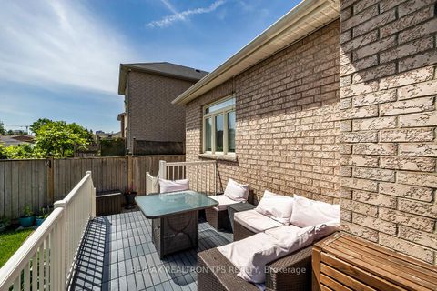 Photo 37 at 25 Leafield Drive, L'Amoreaux, Toronto