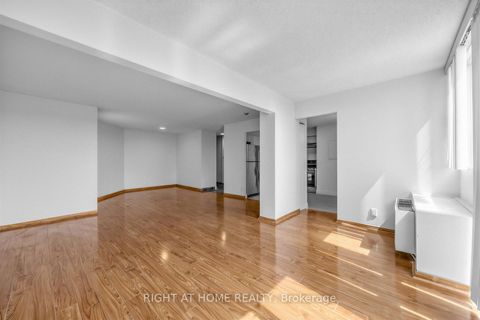 Photo 7 at 1711 - 41 Markbrook Lane, Jamestown, Toronto