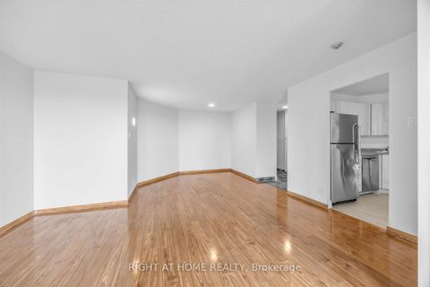 Photo 8 at 1711 - 41 Markbrook Lane, Jamestown, Toronto