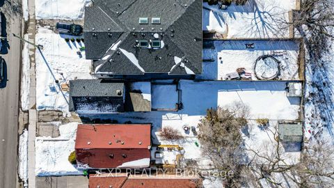 Photo 3 at 224 Aylesworth Avenue, Cliffside, Toronto