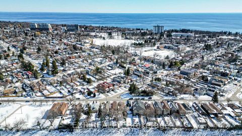 Photo 4 at 224 Aylesworth Avenue, Cliffside, Toronto