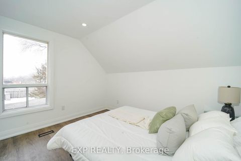 Photo 32 at 224 Aylesworth Avenue, Cliffside, Toronto