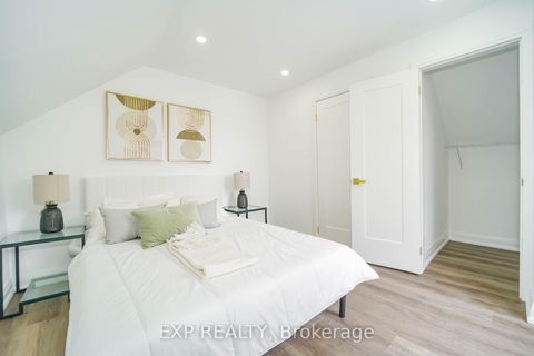 Photo 33 at 224 Aylesworth Avenue, Cliffside, Toronto