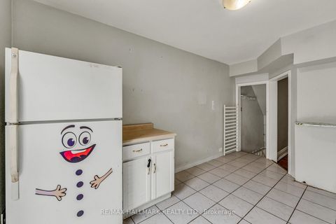 Photo 7 at 20 Kelvin Avenue, Danforth, Toronto