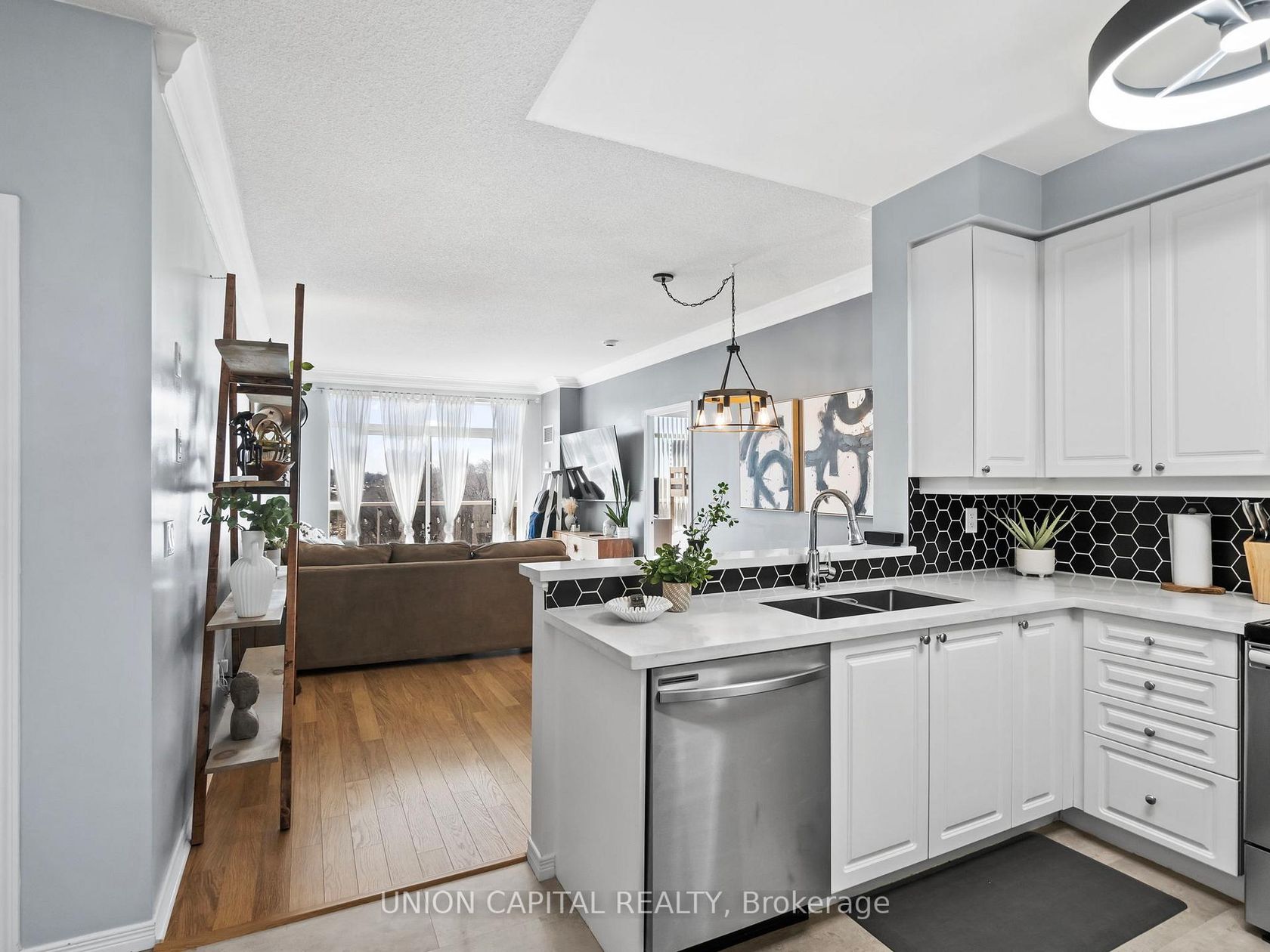 PH918 - 3650 Kingston Road, Scarborough Village, Toronto photo 9