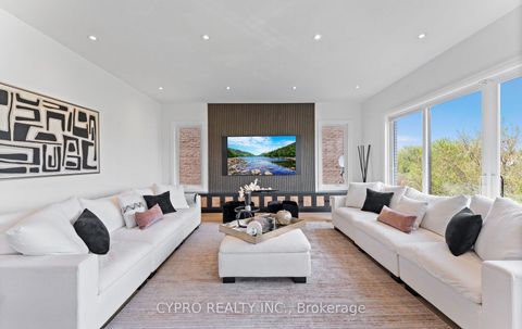 Photo 8 at 88 Cosford Street, Bayview Northeast, Aurora