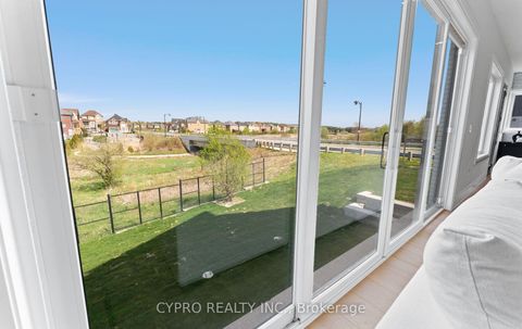 Photo 16 at 88 Cosford Street, Bayview Northeast, Aurora