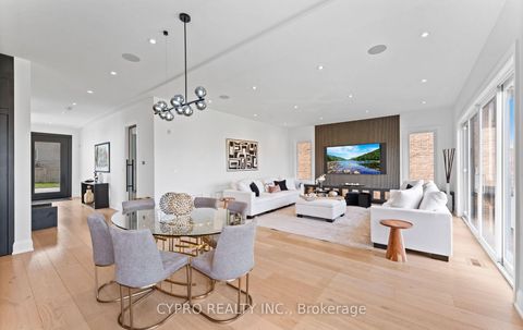 Photo 21 at 88 Cosford Street, Bayview Northeast, Aurora