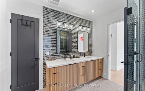 Photo 31 at 88 Cosford Street, Bayview Northeast, Aurora
