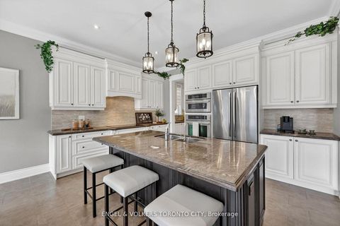 Photo 9 at 10 Silver Sterling Crescent, Vellore Village, Vaughan