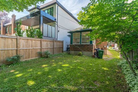 Photo 8 at 127 St Clements Avenue, Eglinton, Toronto