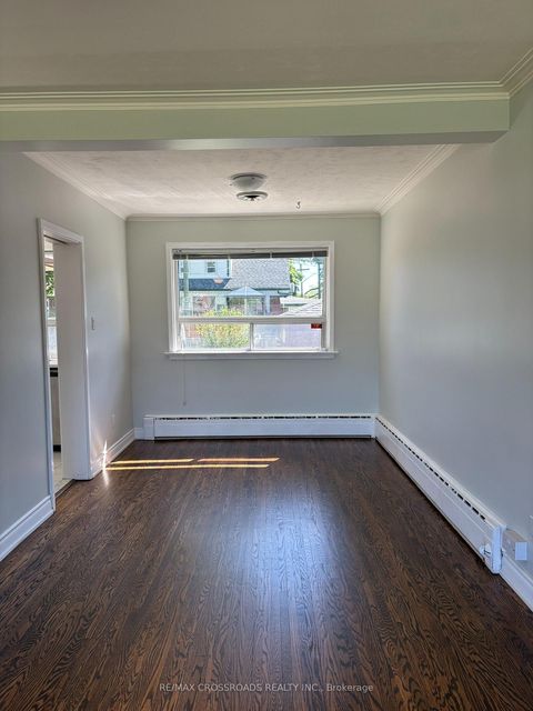 Photo 1 at 31 Robertsfield Crescent, Maryvale, Toronto