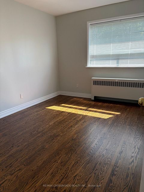Photo 9 at 31 Robertsfield Crescent, Maryvale, Toronto