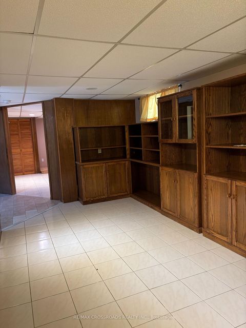 Photo 10 at 31 Robertsfield Crescent, Maryvale, Toronto