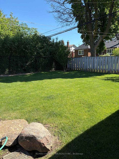 Photo 14 at 31 Robertsfield Crescent, Maryvale, Toronto