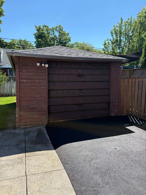 Photo 16 at 31 Robertsfield Crescent, Maryvale, Toronto