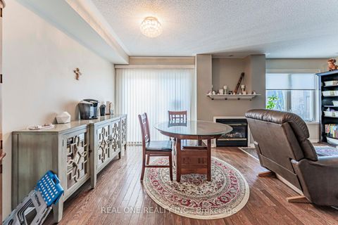 Photo 6 at 37 Bilbrough Street, Bayview Northeast, Aurora