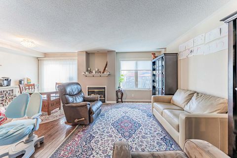 Photo 9 at 37 Bilbrough Street, Bayview Northeast, Aurora