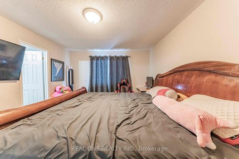 Photo 17 at 37 Bilbrough Street, Bayview Northeast, Aurora