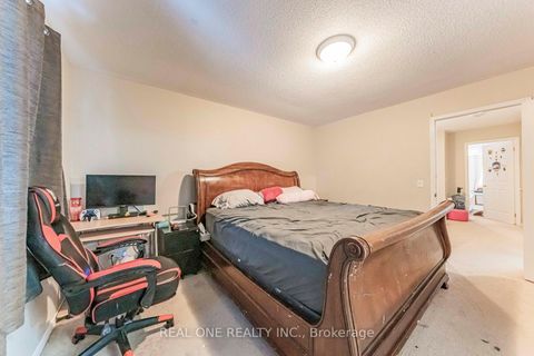 Photo 18 at 37 Bilbrough Street, Bayview Northeast, Aurora