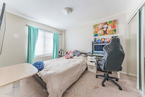 Photo 23 at 37 Bilbrough Street, Bayview Northeast, Aurora