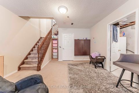 Photo 26 at 37 Bilbrough Street, Bayview Northeast, Aurora