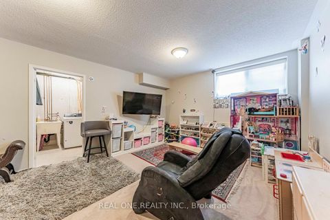 Photo 28 at 37 Bilbrough Street, Bayview Northeast, Aurora