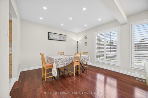 Photo 10 at 26 - 646 Village Parkway, Unionville, Markham