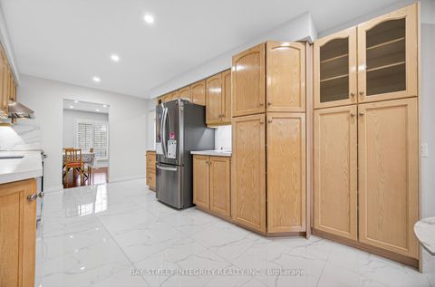 Photo 17 at 26 - 646 Village Parkway, Unionville, Markham