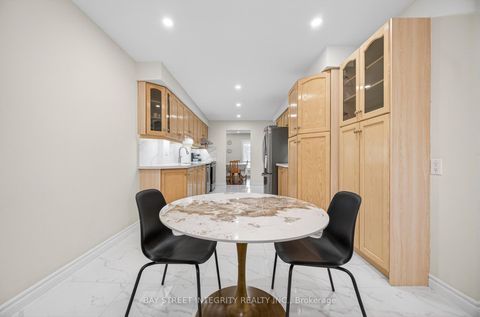 Photo 20 at 26 - 646 Village Parkway, Unionville, Markham