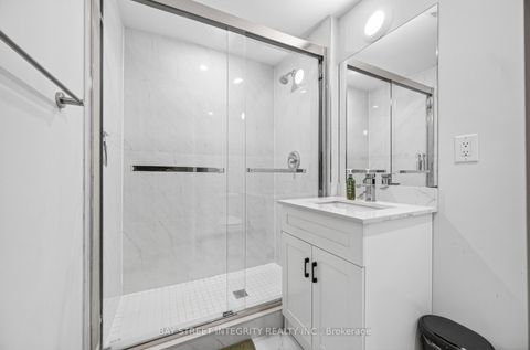 Photo 34 at 26 - 646 Village Parkway, Unionville, Markham