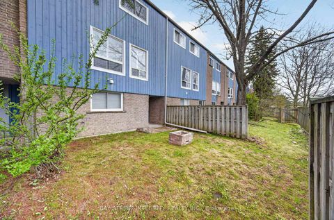 Photo 40 at 26 - 646 Village Parkway, Unionville, Markham