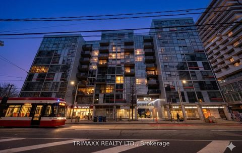 Photo 1 at 403 - 60 Bathurst Street, Niagara, Toronto