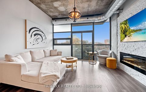 Photo 6 at 403 - 60 Bathurst Street, Niagara, Toronto
