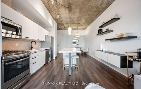 Photo 10 at 403 - 60 Bathurst Street, Niagara, Toronto