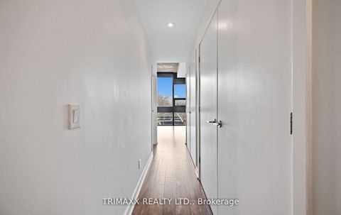 Photo 20 at 403 - 60 Bathurst Street, Niagara, Toronto