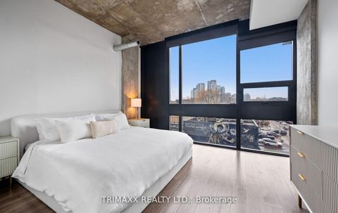 Photo 21 at 403 - 60 Bathurst Street, Niagara, Toronto