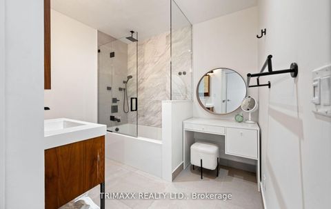 Photo 26 at 403 - 60 Bathurst Street, Niagara, Toronto