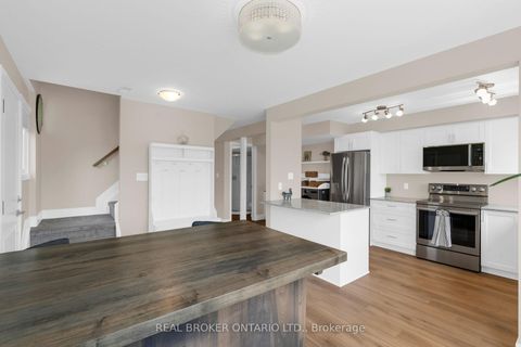 Photo 4 at 50 Browning Trail, Letitia Heights, Barrie