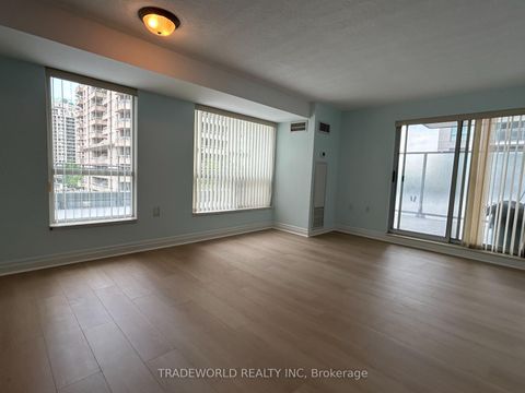 Photo 2 at 501 - 21 Hillcrest Avenue, Willowdale East, Toronto