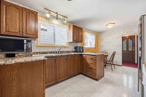 Photo 11 at 46 Earswick Drive, Guildwood, Toronto