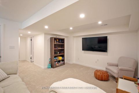 Photo 18 at 55 Crows Nest Lane, Bowmanville, Clarington