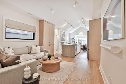 Photo 7 at 46 Gloucester Grove, Cedarvale, Toronto