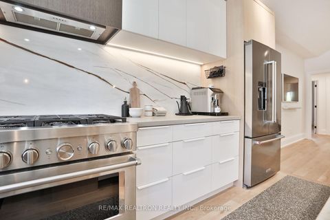 Photo 14 at 46 Gloucester Grove, Cedarvale, Toronto