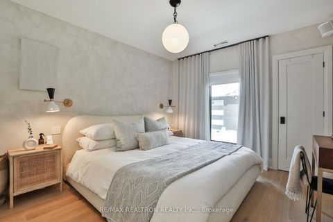 Photo 15 at 46 Gloucester Grove, Cedarvale, Toronto