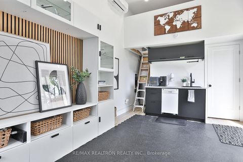 Photo 33 at 46 Gloucester Grove, Cedarvale, Toronto