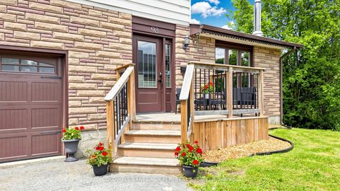Photo 6 at 98 Metro Road S, Keswick North, Georgina